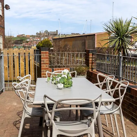 Fair Winds * 惠特比